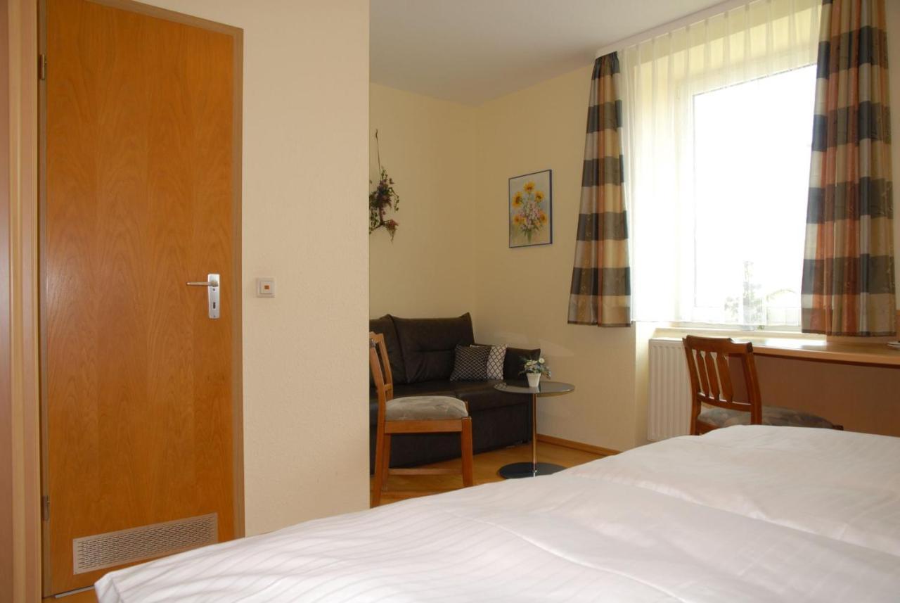 Hotel Garni Grottental Messstetten المظهر الخارجي الصورة